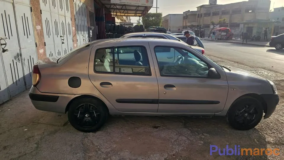 Clio classique 2005 diesel en bon état photo 2