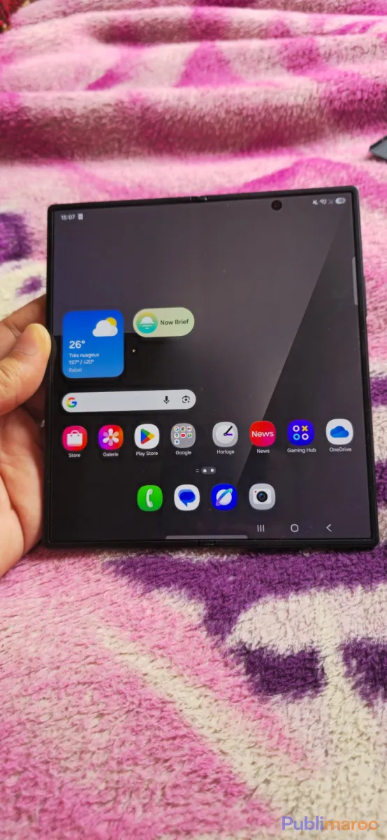Samsung galaxy z fold 7 comme neuf