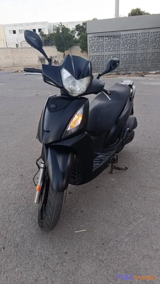 Kymco People 125cc Injection ABS – Excellent État