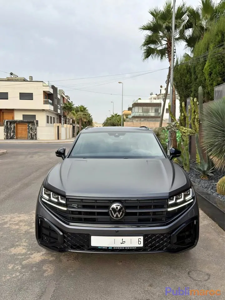 Volkswagen Touareg R-Line (Modèle 2024) – Première Main