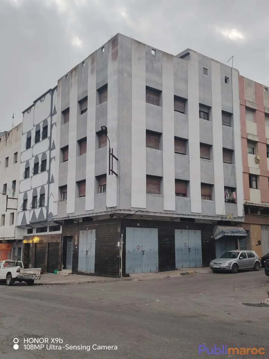 فرصة عقارية : عمارة R+4 للبيع – الدار البيضاء (بورنازيل) photo 6