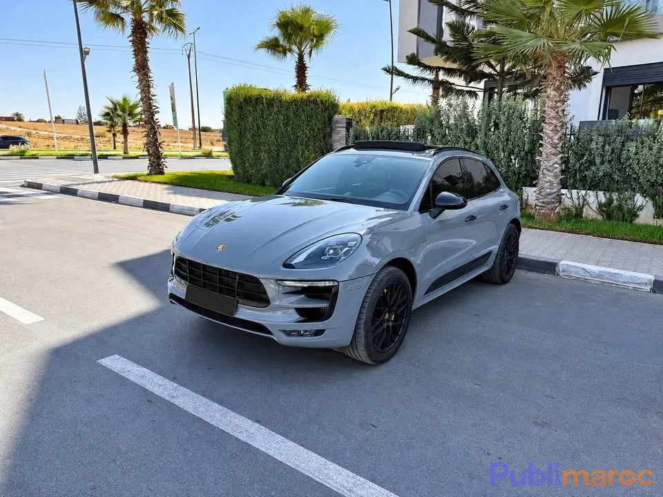 PORSCHE MACAN GTS (2017) – GRIS NARDO – CASABLANCA
