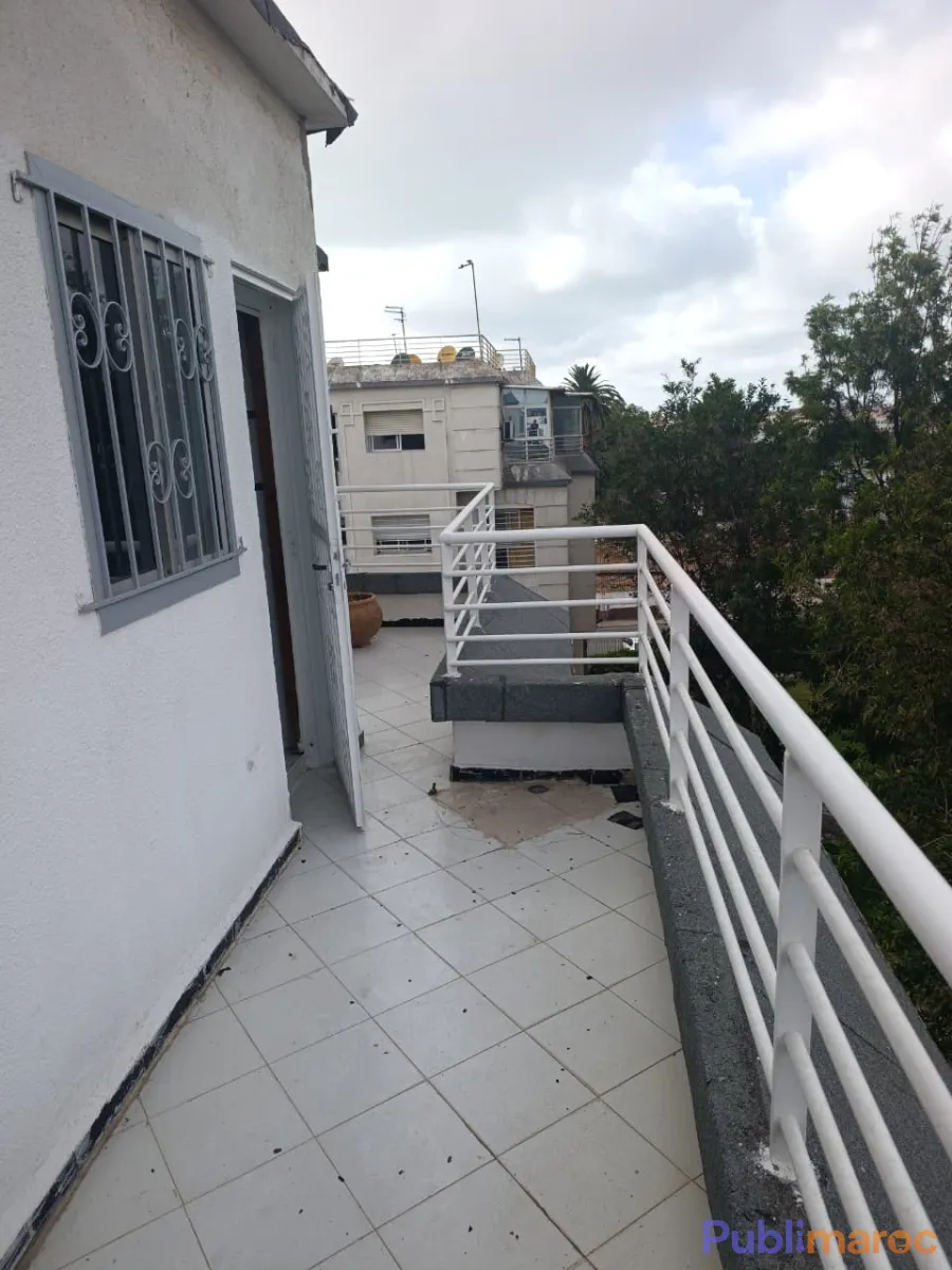 Appartement de 99m à vendre à Salé photo 3