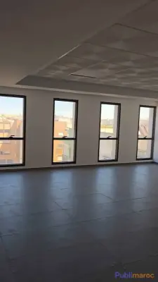 Bureau DAR BOUAZZA 61m² - centre rahma photo 1