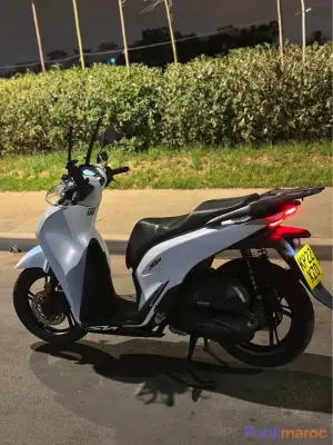 Honda SH 125i Sport (Modèle 2022 – Dédouané 2026) photo 2