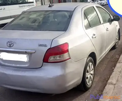 Toyota Yaris Sedan (Modèle 2009) Essence photo 4