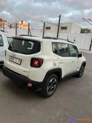 Jeep Renegade 1.6 Diesel (Modèle 07/2016) – Toutes Options photo 4