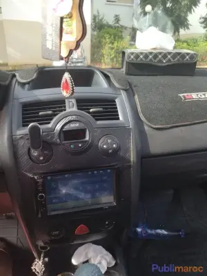 Renault Mégane 2 (Fin 2004 / Modèle 2005) photo 4