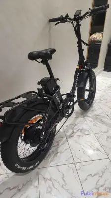 À VENDRE : FAT BIKE ÉLECTRIQUE FAFREES F20 MAX (OCCASION COMME NEUF) photo 2