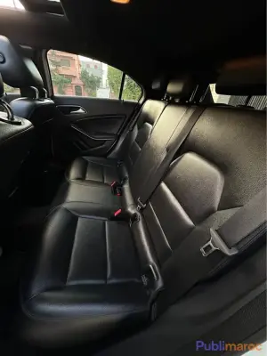 Mercedes-Benz Classe A 1ère Main – Pack AMG (Modèle 10/2013) photo 2