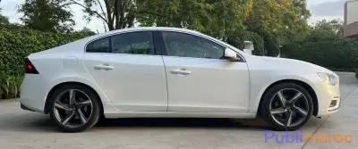 Volvo S60 R-Design (Modèle 08/2016) – Excellent État photo 6