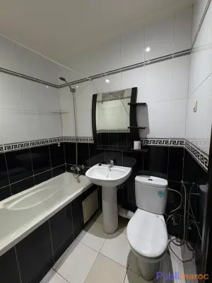 Appartement meublee disponible en location au centre de Rabat Diour jamaa photo 7