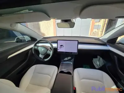 Tesla Model 3 (Modèle 2022) – Importée du Canada photo 2