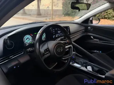 Hyundai Elantra Hybride (Modèle Fin 2022) – Casablanca photo 5
