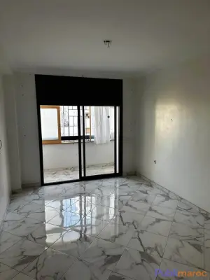 APPARTEMENT VIDE À LOUER – Casablanca (Moulay Youssef / Ziraoui) photo 1
