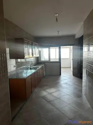 APPARTEMENT VIDE À LOUER – Casablanca (Moulay Youssef / Ziraoui) photo 5