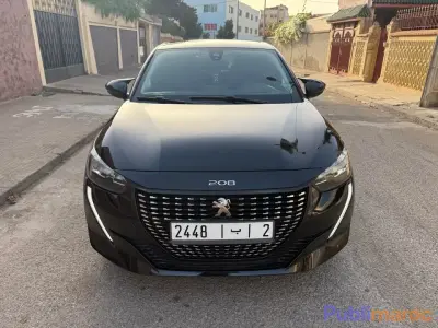 Peugeot 208 diesel à vendre – salé photo 1