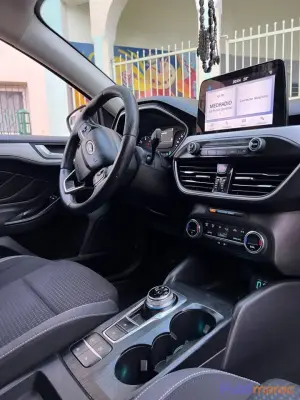 FORD FOCUS TITANIUM 2021 – BOÎTE AUTOMATIQUE photo 2