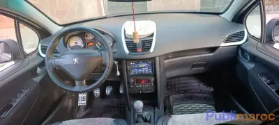 Peugeot 207 diesel (modèle 2011) photo 3