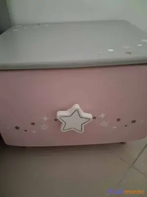 A vendre : Armoire + Lit + Table de chevet photo 2