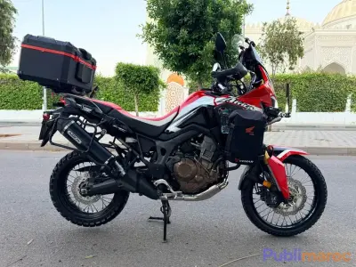 HONDA AFRICA TWIN CRF 1000 (MODÈLE 2017 / DÉD. 2022) photo 2
