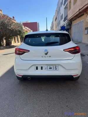 À vendre : Renault Clio 5 – Année 2023 photo 7