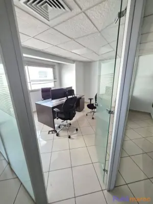 BUREAU PROFESSIONNEL DE 150 M² photo 5