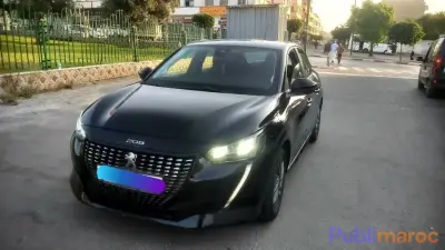Peugeot 208 2022 Diesel – Jamais Accidentée photo 5