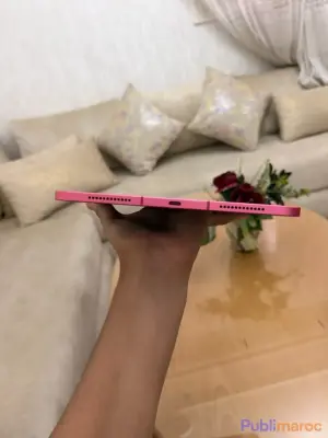iPad A16 128 Go – Wi-Fi + Cellular 5G – Excellent état photo 4