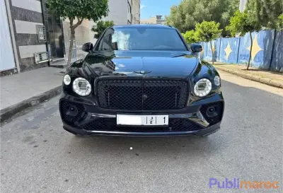 Bentley Bentayga 2022 – Full Black