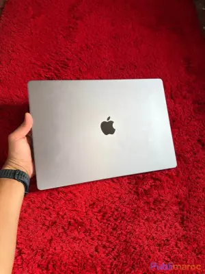MacBook Pro M2 Pro 16 pouces photo 2