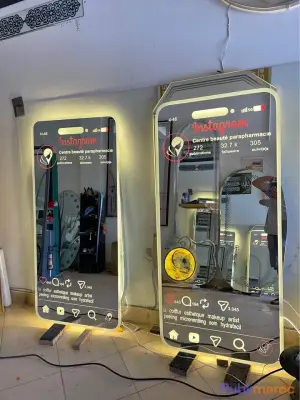 Miroir LED Instagram – Modèle 2026