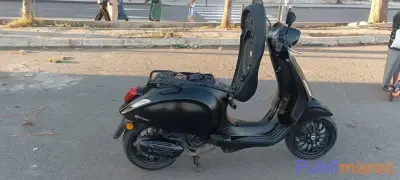 Vespa Sprint 49cc Injection – Modèle 2023 photo 3
