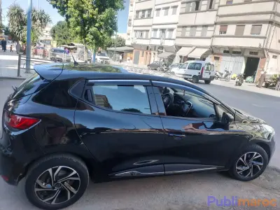 RENAULT CLIO 2020 photo 4