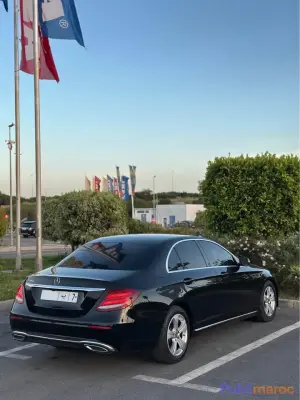 Mercedes-Benz E220 – Année 2017 photo 4